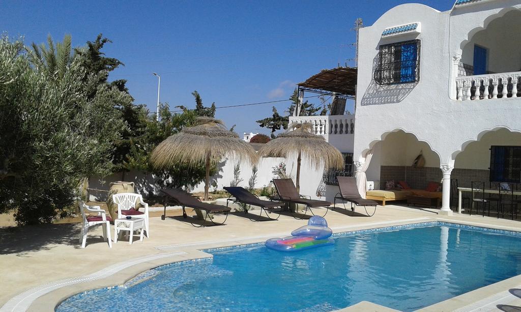 Menzel Churasco Djerba Aghīr Esterno foto